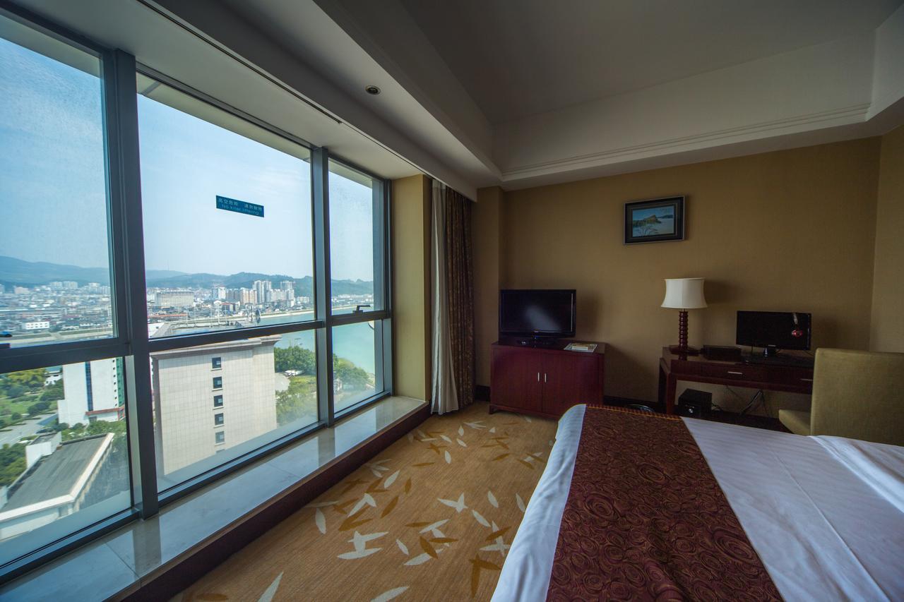 ז'אנגג'יאג'י Da Cheng Shan Shui Hotel חדר תמונה